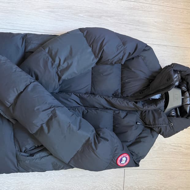 캐나다구스 블랙 패딩