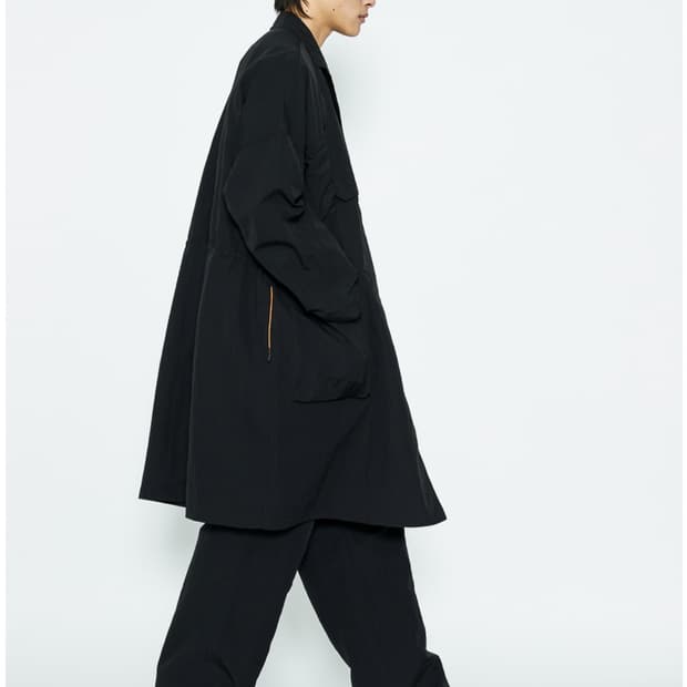 FREEEKER customellow 블랙 코트 105