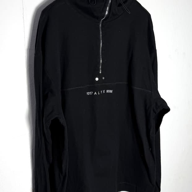 알릭스 롱슬리브 알릭스티셔츠 알릭스롱슬리브 알렉스아노락