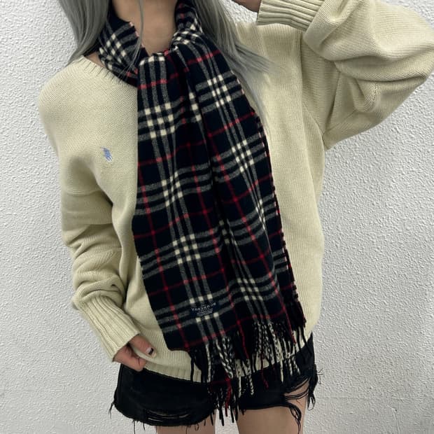 버버리 블랙 노바체크 램스울 머플러