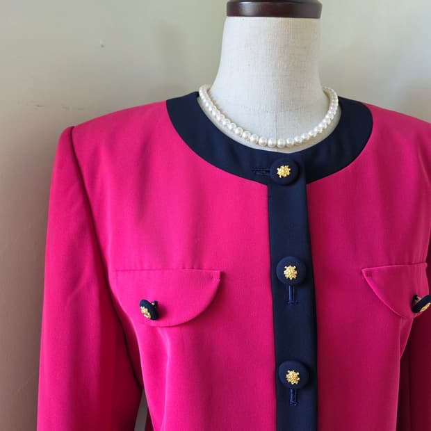 핫핑크 배색 금장 버튼 자켓