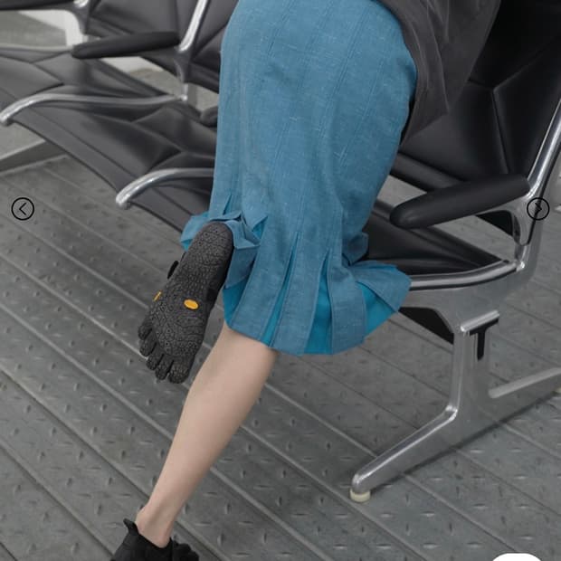 hwi aqua skirt 구해요