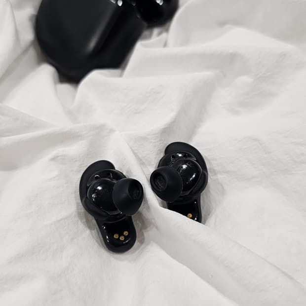 보스 QC 울트라 이어버즈 블랙