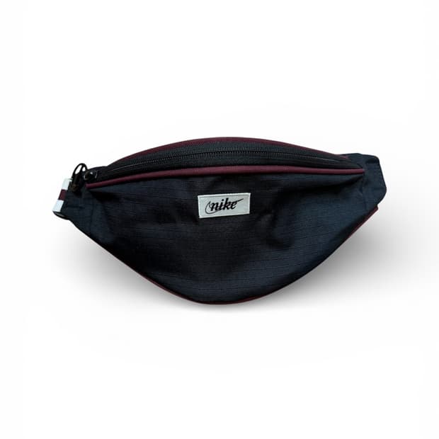 Nike 힙색 