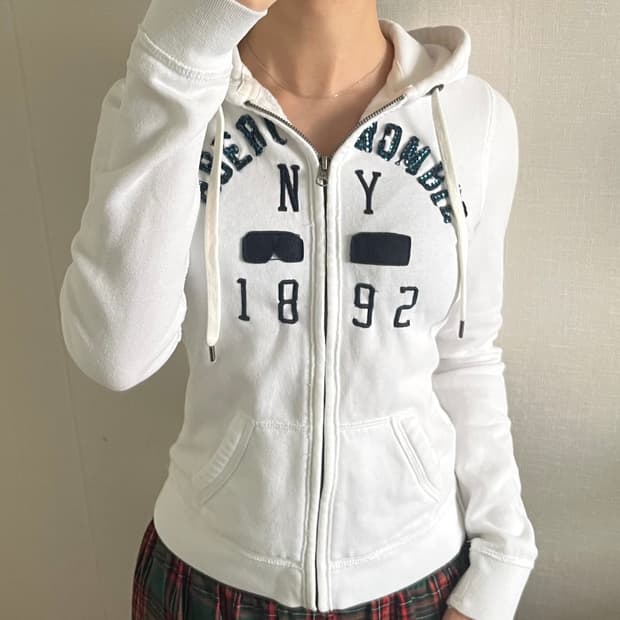 zip up hoodie