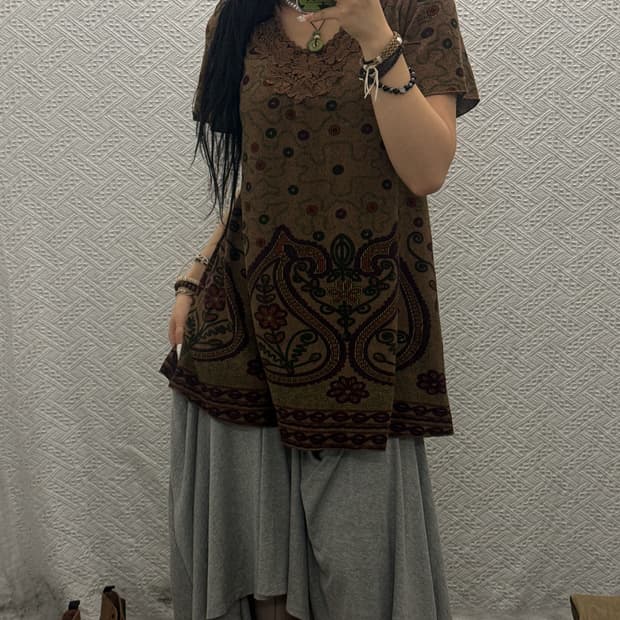 빈티지 오리엔탈 히피 갸루 레이스 단추패턴 반팔티 K0087