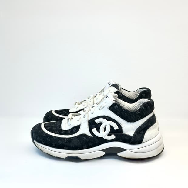 샤넬 [크루즈컬렉션] CC 로고 벨벳 스니커즈 (230)