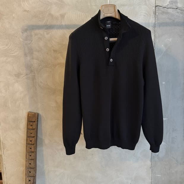 휴고보스 블랙라벨 메리노울 니트 100