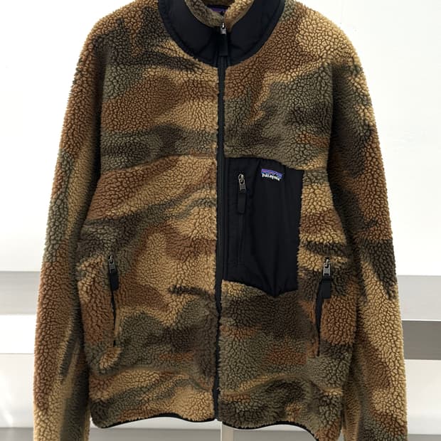 파타고니아 클래식 레트로X 카모 플리스 집업