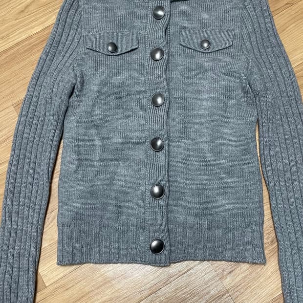 긱시크 하프넥 버튼 가디건