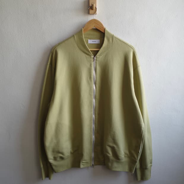 마카 집업 스웻셔츠