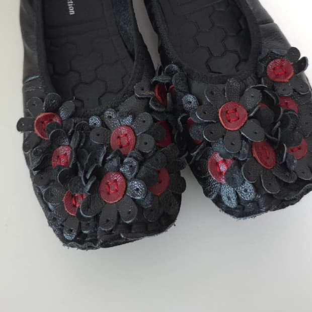 Vintage flat shoes