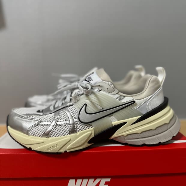 나이키 V2k 런[275]