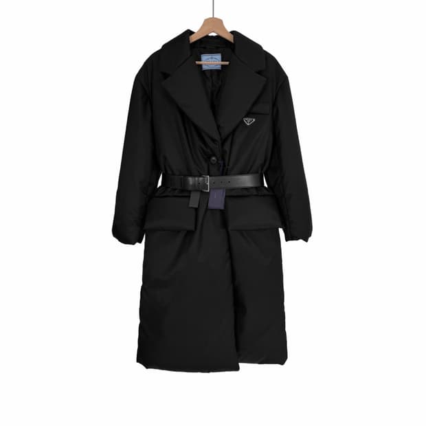 [38] 프라다 여성 리나일론 삼각로고 다운 벨트 롱 패딩 코트 블랙