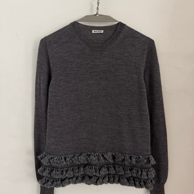 frill wool knit