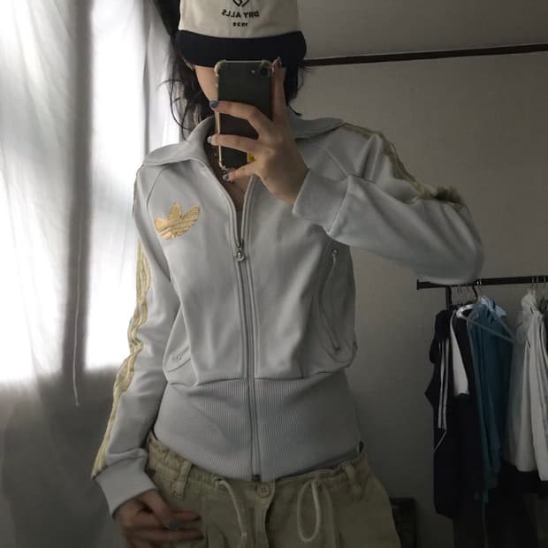 아디다스 화이트 골드 빅로고 져지