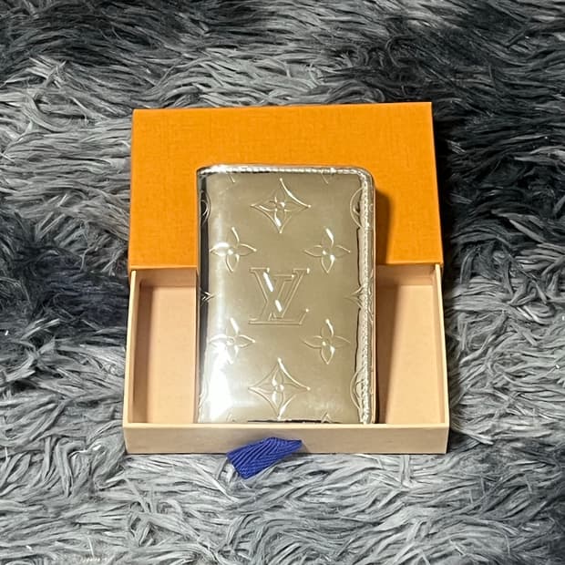 (한정판)루이비통 포켓 오거나이저 미러