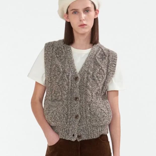 낫띵리튼 컨츄리 케이블 니트 조끼 올드브라운