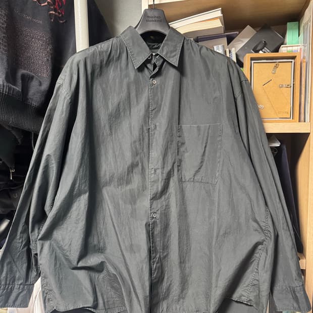 그라프페이퍼 오버사이즈 카라셔츠