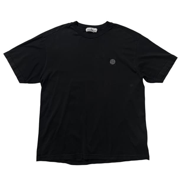 (매장판) 스톤아일랜드 체스트 로고 반팔 티셔츠 블랙