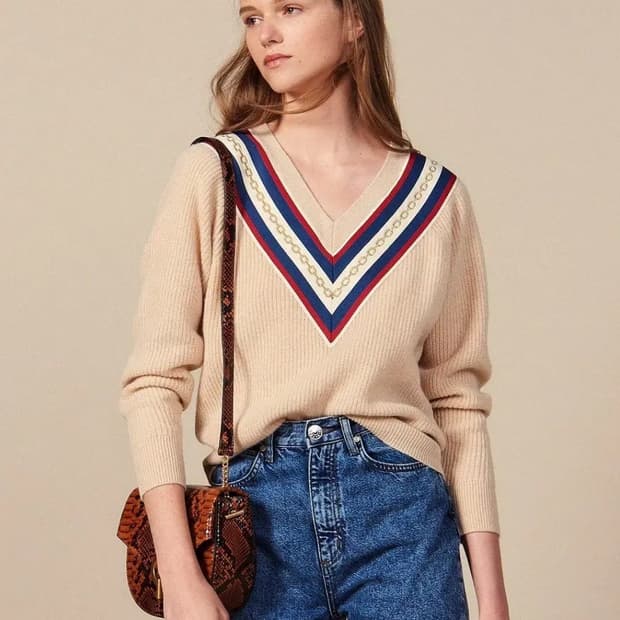 Sandro 산드로  체인 트리밍 브이넥 니트 1사이즈