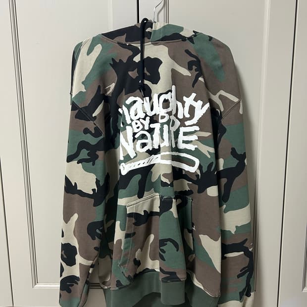 뉴에라 너티 바이 네이처 카모 후드티 L