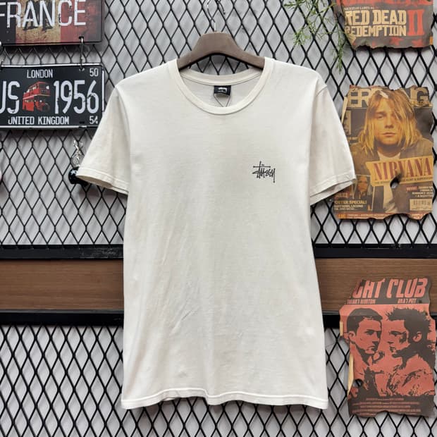 스투시 베이직 반팔 티셔츠 후면 빅로고 포인트 화이트