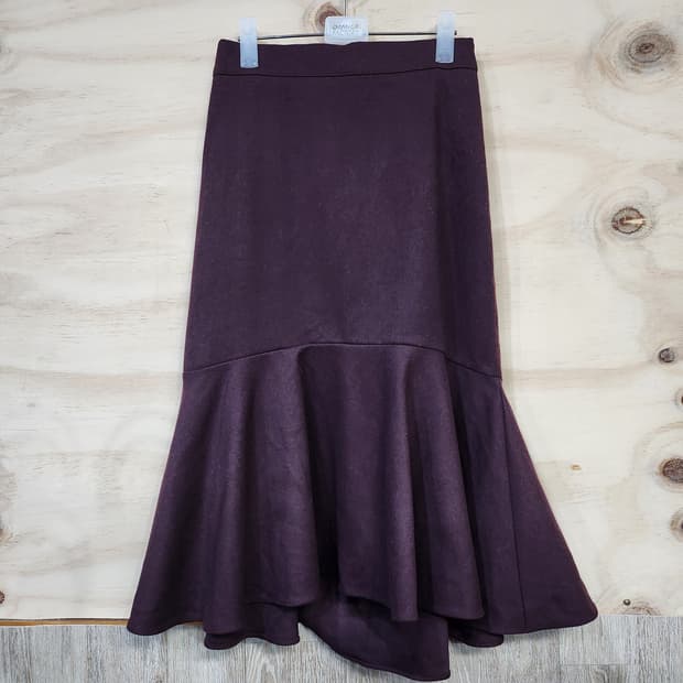 562) 에잇세컨즈 플레어 머메이드 스커트