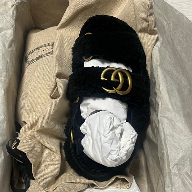 [새상품] 구찌 더블 G 샌들 블랙 EU35 (225-230)