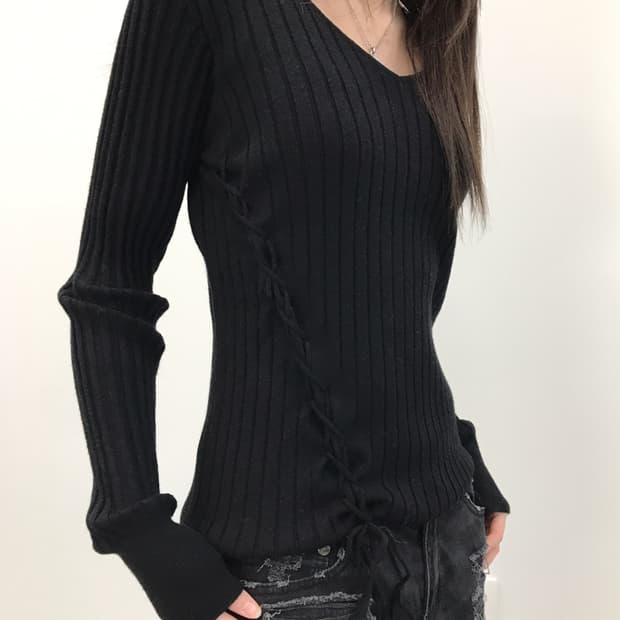 Shinnosuke Ribbed Black Long Sleeve