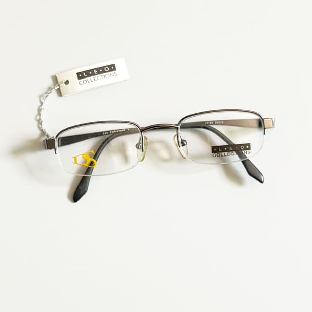 LEO COLLECTION 반무테 스퀘어 메탈 빈티지 안경
