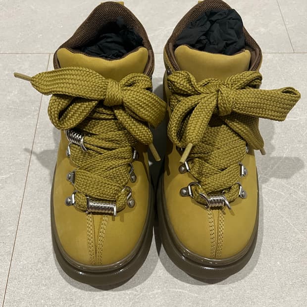 [새제품][40] 버버리 누벅 트랙부츠