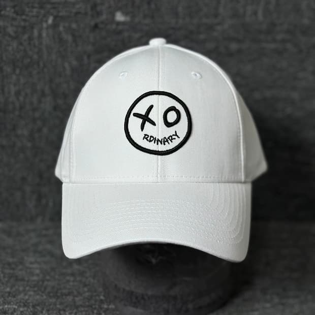 X:ORDINARY 화이트 볼캡