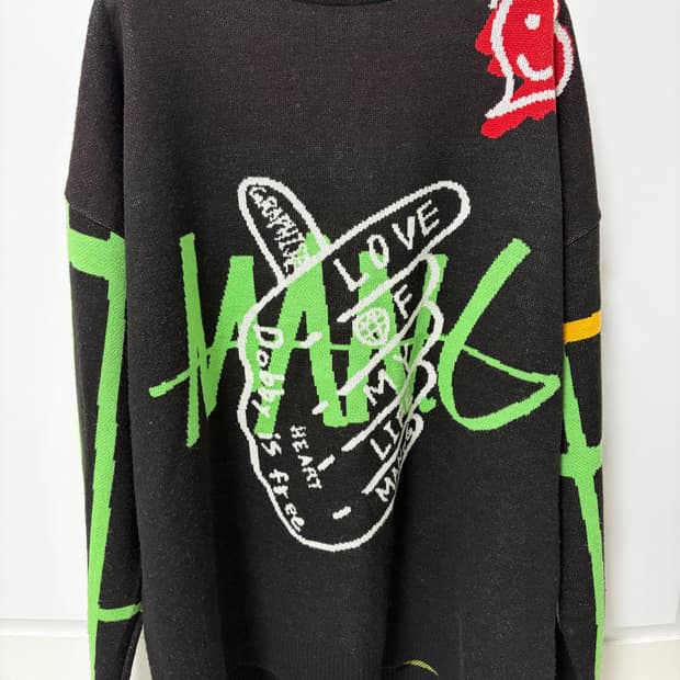 그라피스트 만지 MAN.G 그래픽 오버핏 니트 블랙