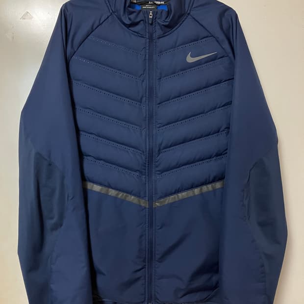 나이키 에어로로프트 자켓 L