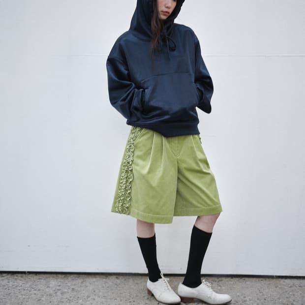 생긴스튜디오 팬츠 판매합니다