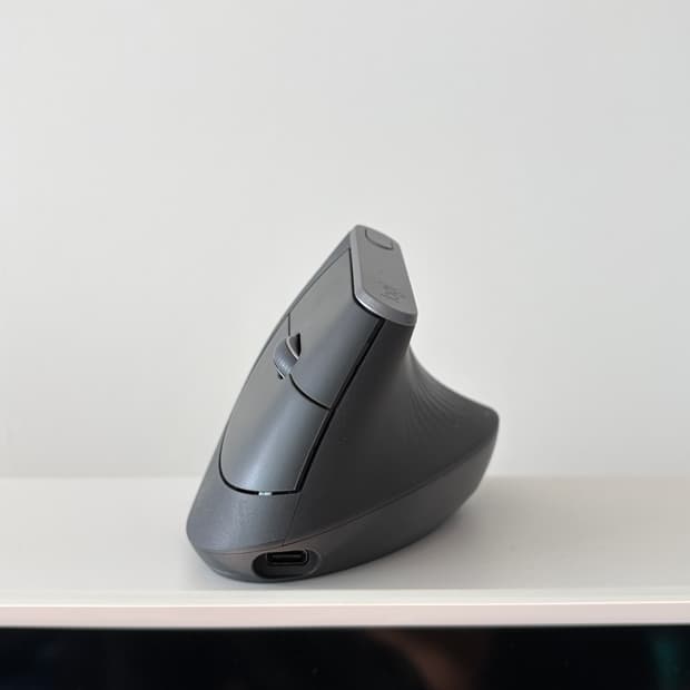 로지텍 MX VERTICAL 버티컬 인체공학 블루투스 무선 마우스