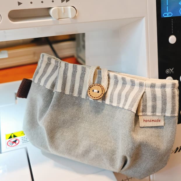 핸드메이드 핀턱 미니 파우치