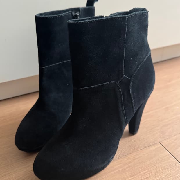 H&M 블랙부츠 앵클부츠 앵클부티 250 / 39 미착용