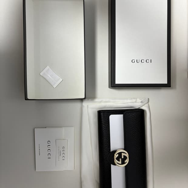 구찌 블랙 레더 인터로킹 지갑 598166