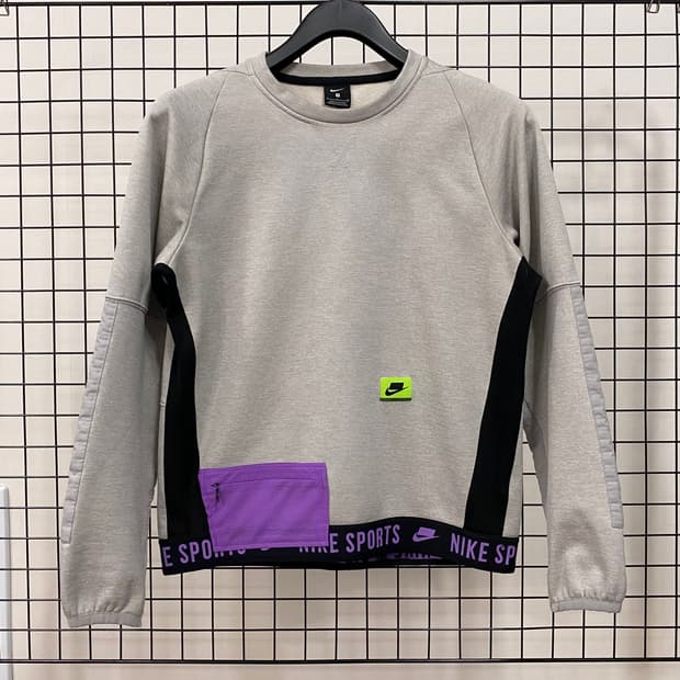 나이키 NSW 써마 크루 탑