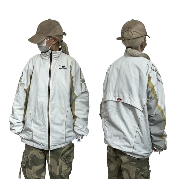 미즈노 화이트 골드 일본판 바람막이 오버핏 트랙 자켓 L