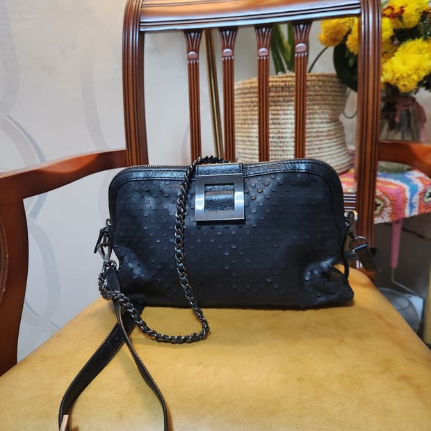 한섬루즈앤운지 블랙 체인 숄더백 가방