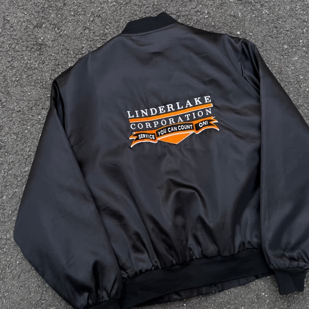 네메시스 린더레이크 새틴 봄버자켓