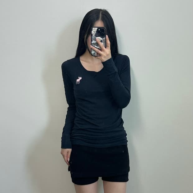 아베크롬비 y2k 와투케 산양로고 네이비 롱슬리브 긴팔티