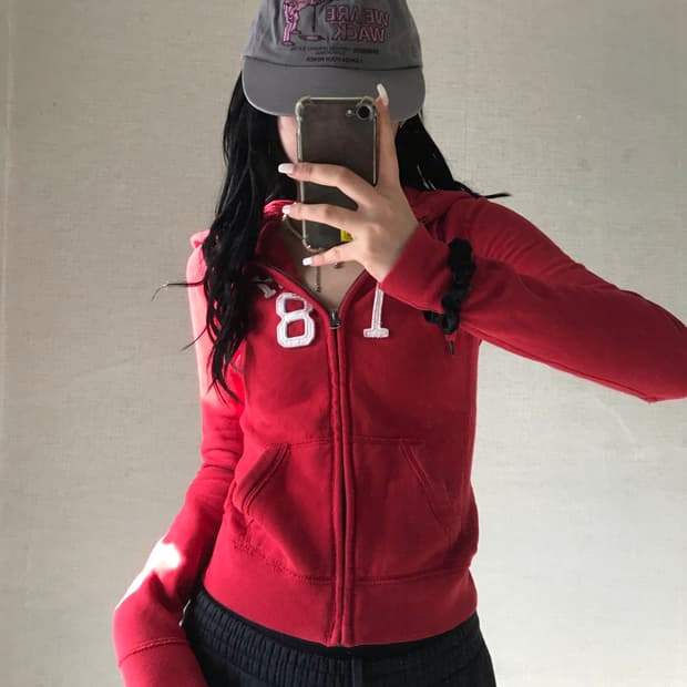 아베크롬비 레드 딱붙핏 후드집업