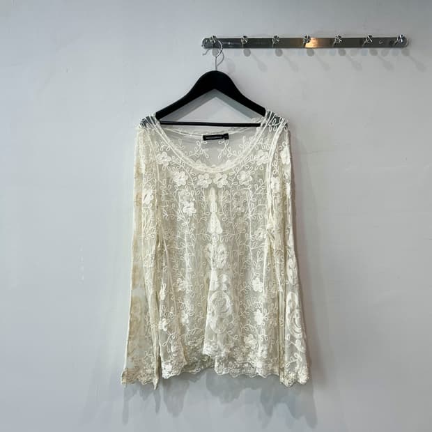 아이보리 에스닉 크로셰 레이스 블라우스