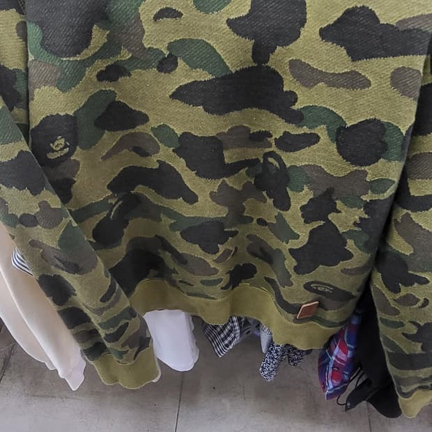 베이프 카모 맨투맨 M