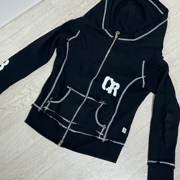 세릭 오프숄더 후드집업