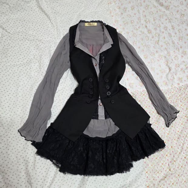 빈티지 나폴레옹 베스트 공겜여주 프릴 레이스 실크 블라우스 코디세트 로걀
